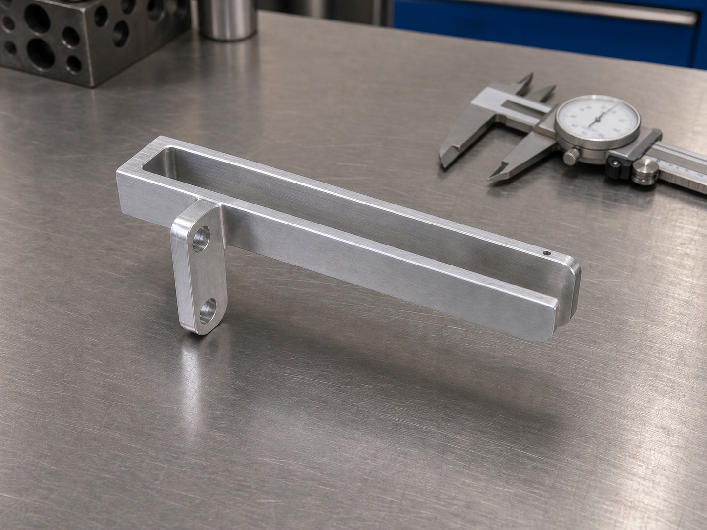 Revision tecnica de mecanizado CNC: Prototype Machining Review for a Precision Structural Part: Revision, Fixturing and
