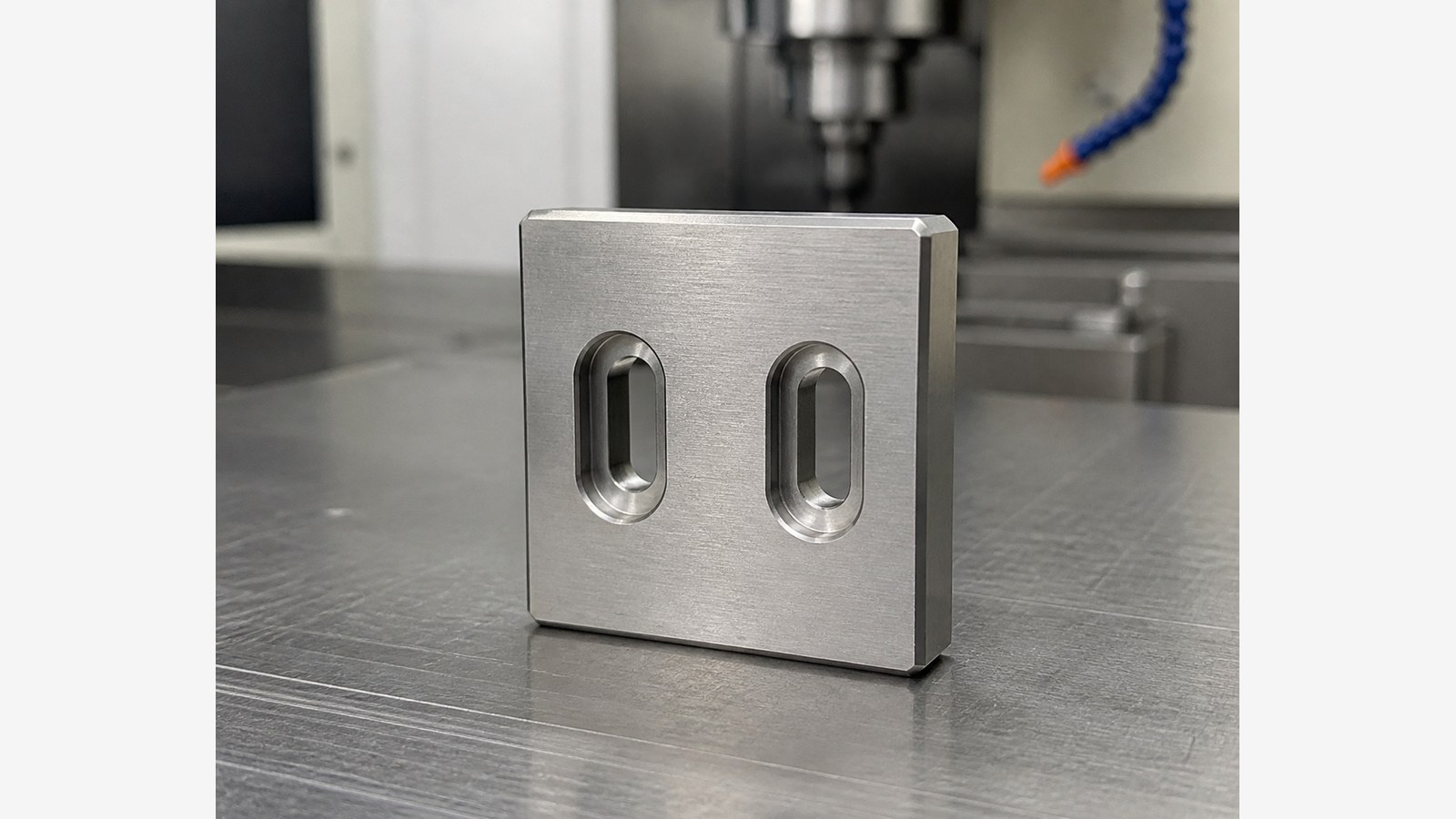 Revision tecnica de mecanizado CNC: Machining Case of a Rectangular Transition Spacer Plate for Custom Automation Assembly